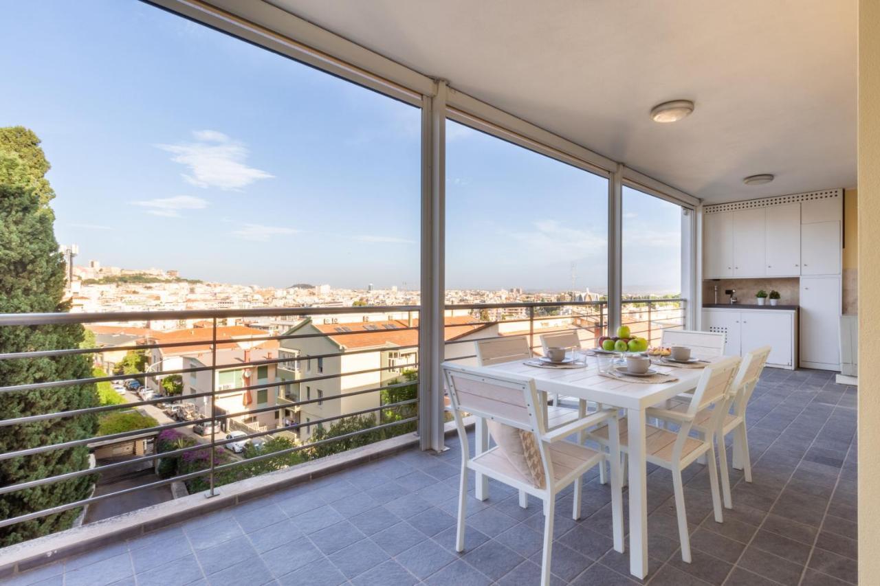 Terrazza61 - Appartamento Con Vista Spettacolare Sulla Citta Di Cagliari Luaran gambar