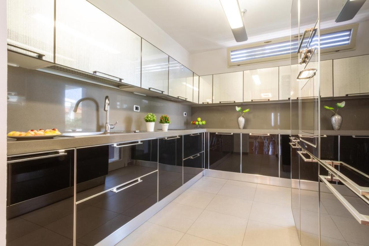Terrazza61 - Appartamento Con Vista Spettacolare Sulla Citta Di Cagliari Luaran gambar